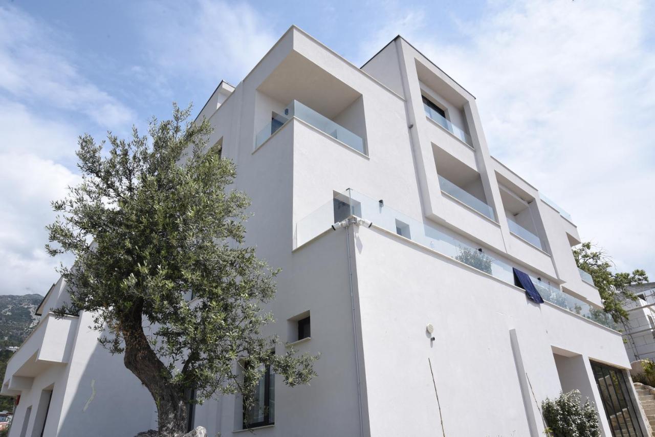 Gogo'S Boutique Hotel Dhërmi Exterior foto